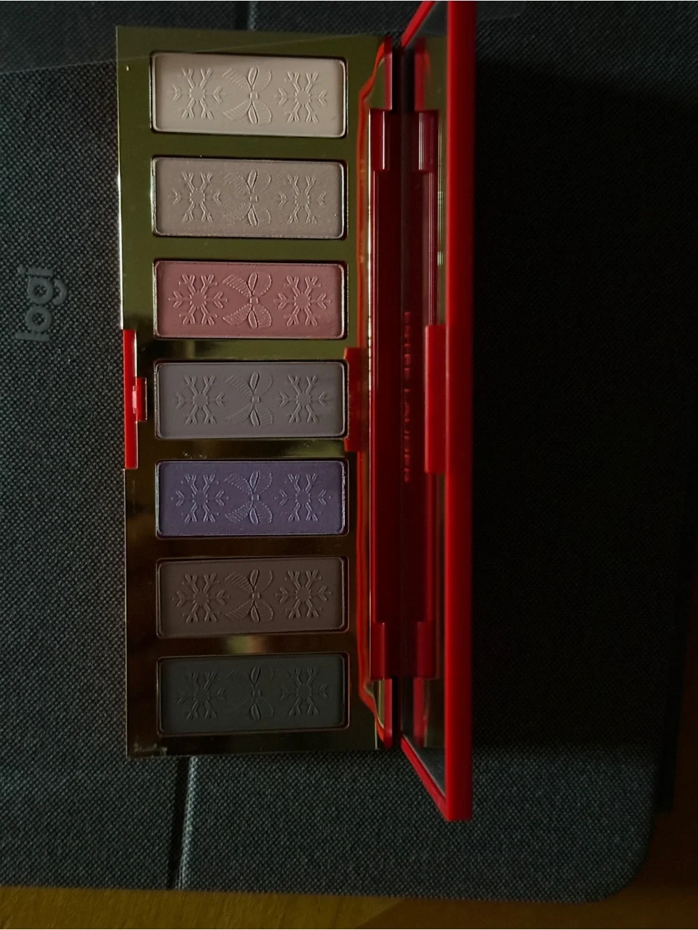 Estee Lauder Pink and Purple Eyeshadow Palette NWT